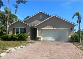 3287 Trentwood Ln in North Port, FL - Building Photo