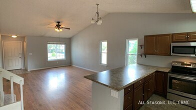 210 Wallace St in Colorado Springs, CO - Building Photo - Building Photo