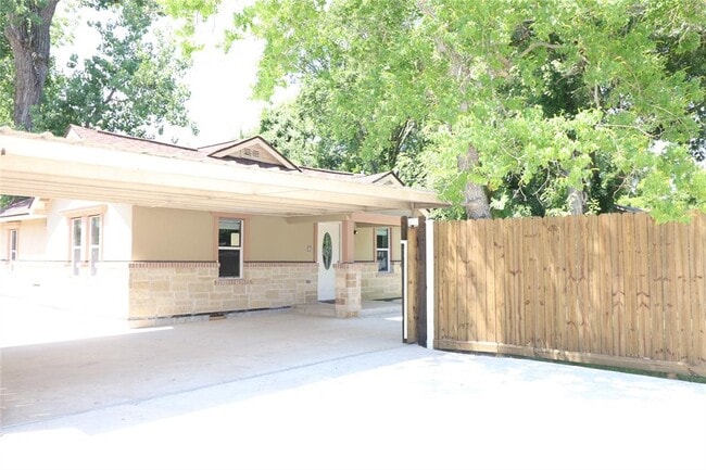 749 Rosie St in Houston, TX - Building Photo - Building Photo