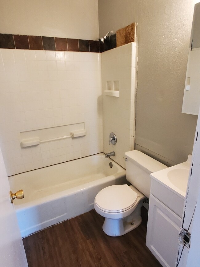 property at 1617 Nix St