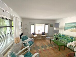 424 Chilean Ave-Unit -1 in Palm Beach, FL - Building Photo - Building Photo