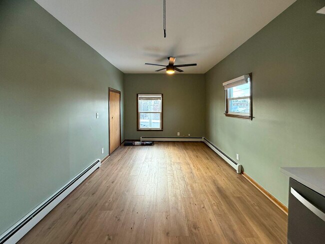 36465 Main St in New Baltimore, MI - Building Photo - Building Photo