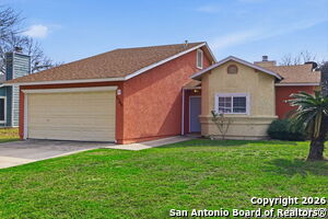 5746 Country Sun Dr in San Antonio, TX - Building Photo