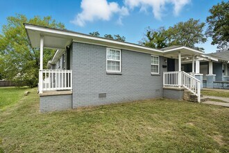 1318-1320 S Summit St in Little Rock, AR - Building Photo - Building Photo