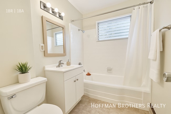 8262 Blackburn Ave in Los Angeles, CA - Building Photo - Building Photo