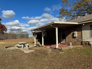 1635 Martin Dr in Deatsville, AL - Building Photo - Building Photo