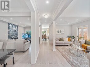 60 Starwood Rd in Vaughan, ON - Building Photo - Building Photo