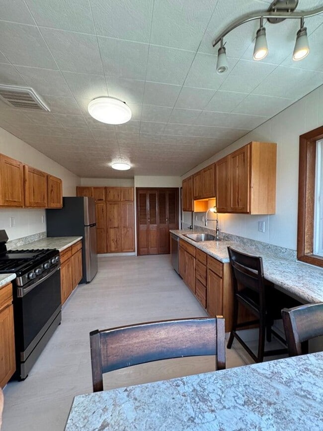 10205 OR-39 in Klamath Falls, OR - Building Photo - Building Photo