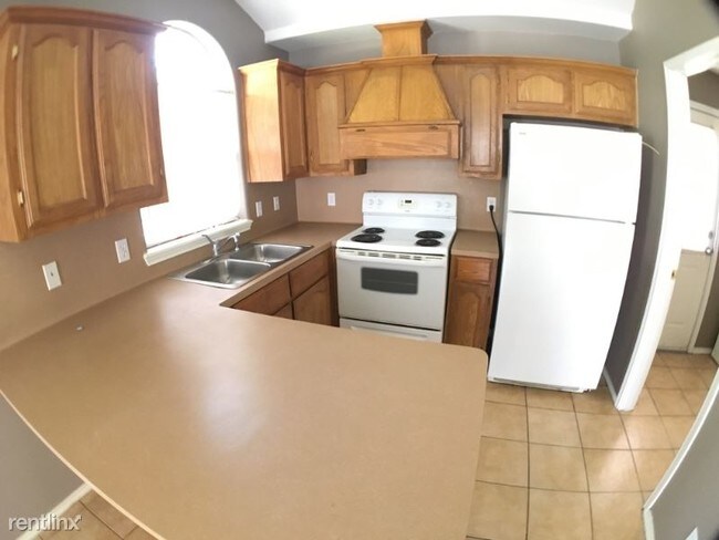 820 N Cross Ln in Edinburg, TX - Building Photo - Building Photo