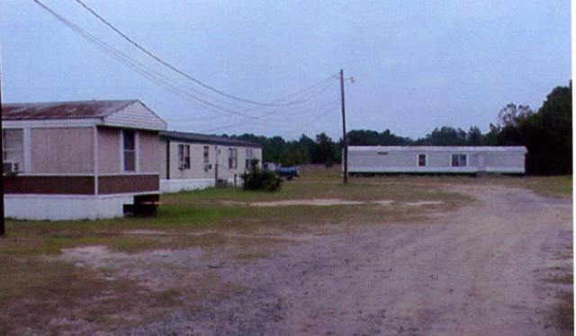 161 Happy Ln in Dublin, GA - Foto de edificio