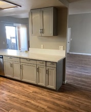 746 W Yosemite Ave in Merced, CA - Building Photo - Building Photo