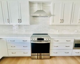 1801 Beach Dr NE in St. Petersburg, FL - Building Photo - Building Photo