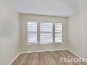 6007 Ferrysage Dr in San Antonio, TX - Building Photo - Building Photo