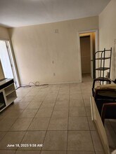 831 SW 31st Ct, Unit 831E in Miami, FL - Building Photo - Building Photo