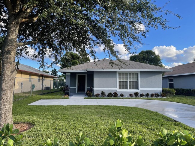 520 Southridge Rd | Rentals in Delray Beach, FL