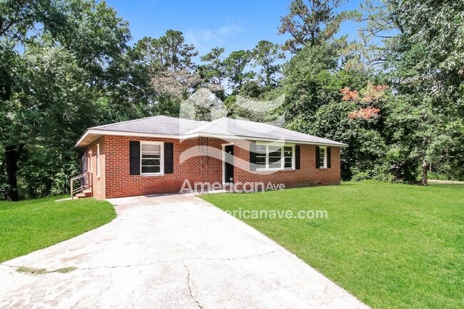 688 Old Lundy Rd in Macon, GA - Foto de edificio - Building Photo