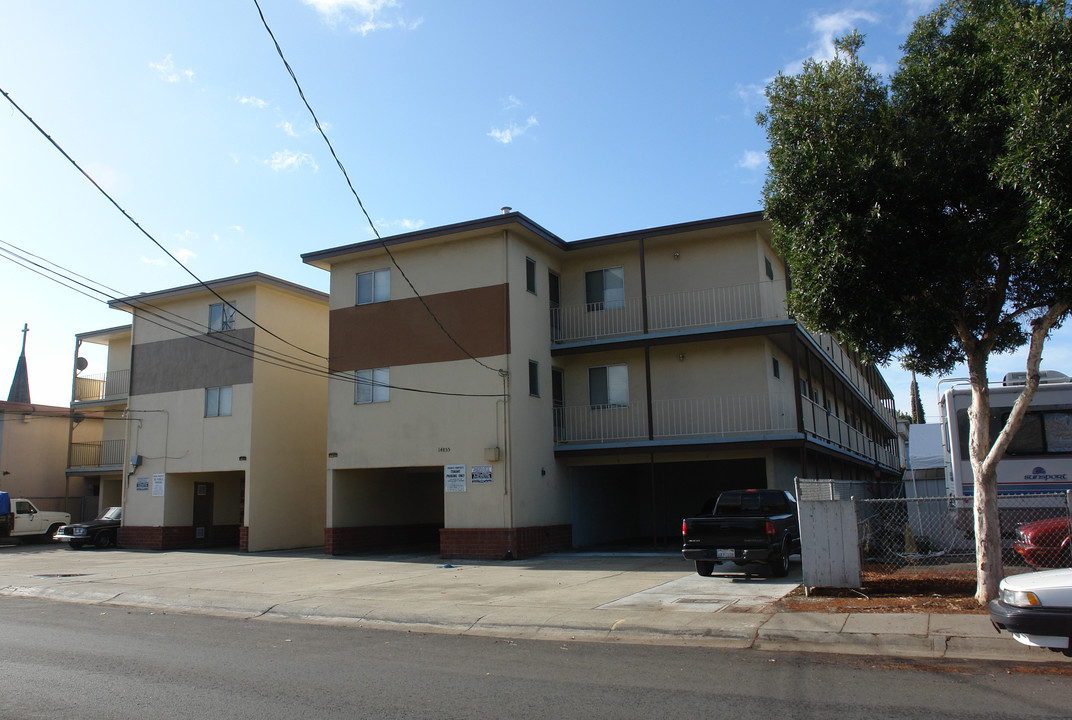 14855 Bancroft Ave in San Leandro, CA - Building Photo