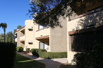 Papago Ridge Apartments in Phoenix, AZ - Building Photo - Building Photo