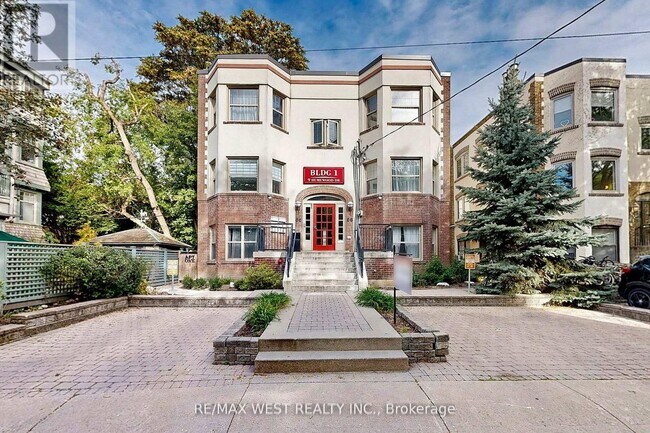 9 Humewood Ct in Toronto, ON - Building Photo - Building Photo