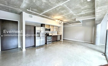 2115 Yeaman Pl in Nashville, TN - Building Photo - Building Photo