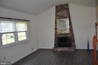 11809 Milbern Dr in Potomac, MD - Building Photo - Building Photo