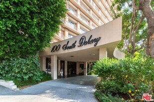 100 S Doheny Dr in Los Angeles, CA - Building Photo
