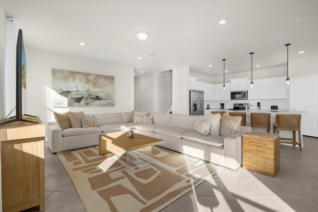 16200 St Martin St in Clermont, FL - Building Photo