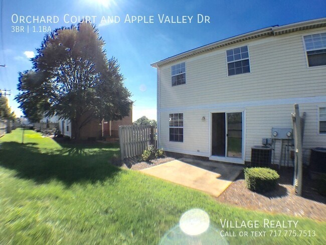 214 Orchard Ct in Red Lion, PA - Building Photo - Building Photo