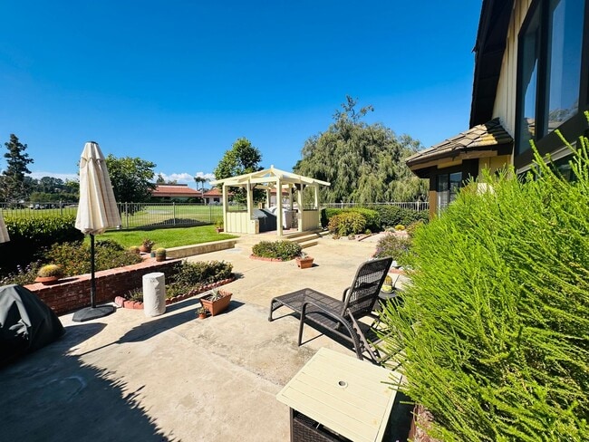 1102 Brewley Ln in Vista, CA - Building Photo - Building Photo