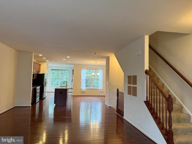 9105 Belo Gate Dr in Manassas Park, VA - Foto de edificio - Building Photo