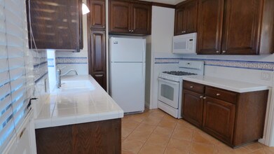 436 Hollowell Ave, Unit 436 in Hermosa Beach, CA - Building Photo - Building Photo
