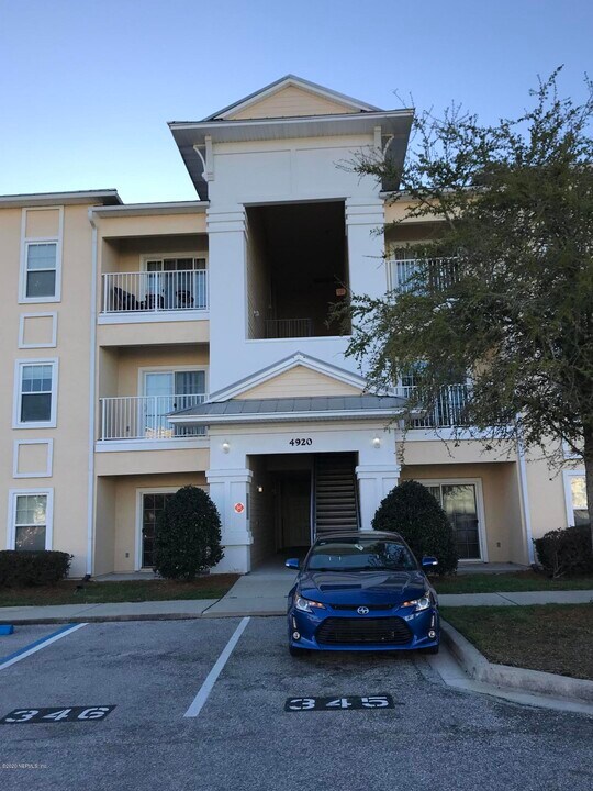 4920 Key Lime Dr in Jacksonville, FL - Building Photo
