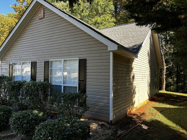 3409 Lineview Dr in Ellenwood, GA - Building Photo - Building Photo