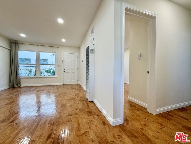 property at 2027 Euclid St
