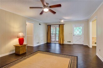 2139 Groover Rd in Marietta, GA - Building Photo - Building Photo