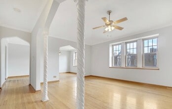 10913 S Longwood Dr, Unit 3 in Chicago, IL - Foto de edificio - Building Photo