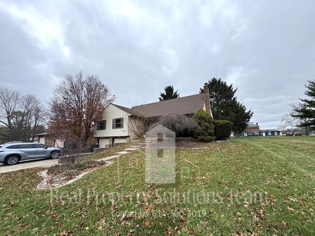 5880 Saranac Dr in Columbus, OH - Building Photo - Building Photo