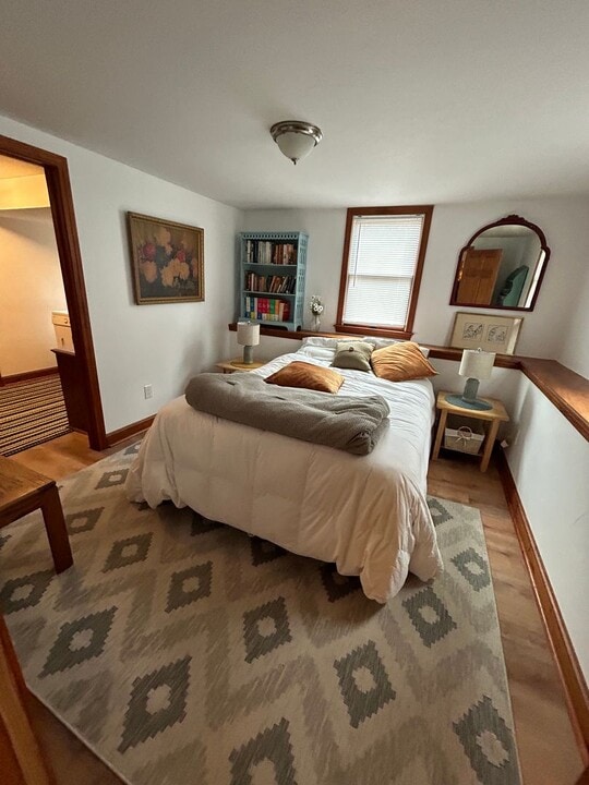 1567 Race Ln in Barnstable, MA - Building Photo