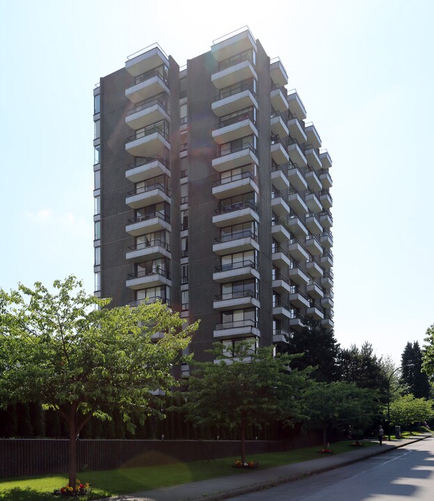 Century House in Vancouver, BC - Building Photo