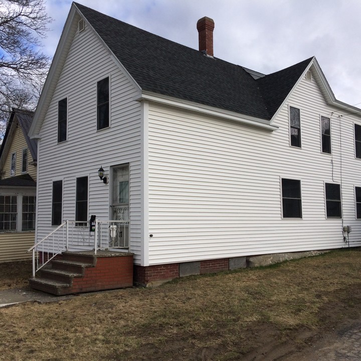 17 Hayes St in Old Town, ME - Building Photo