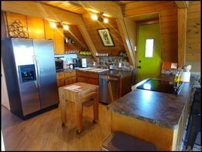 136 Catalina Cir in Lake Hamilton, AR - Building Photo - Building Photo