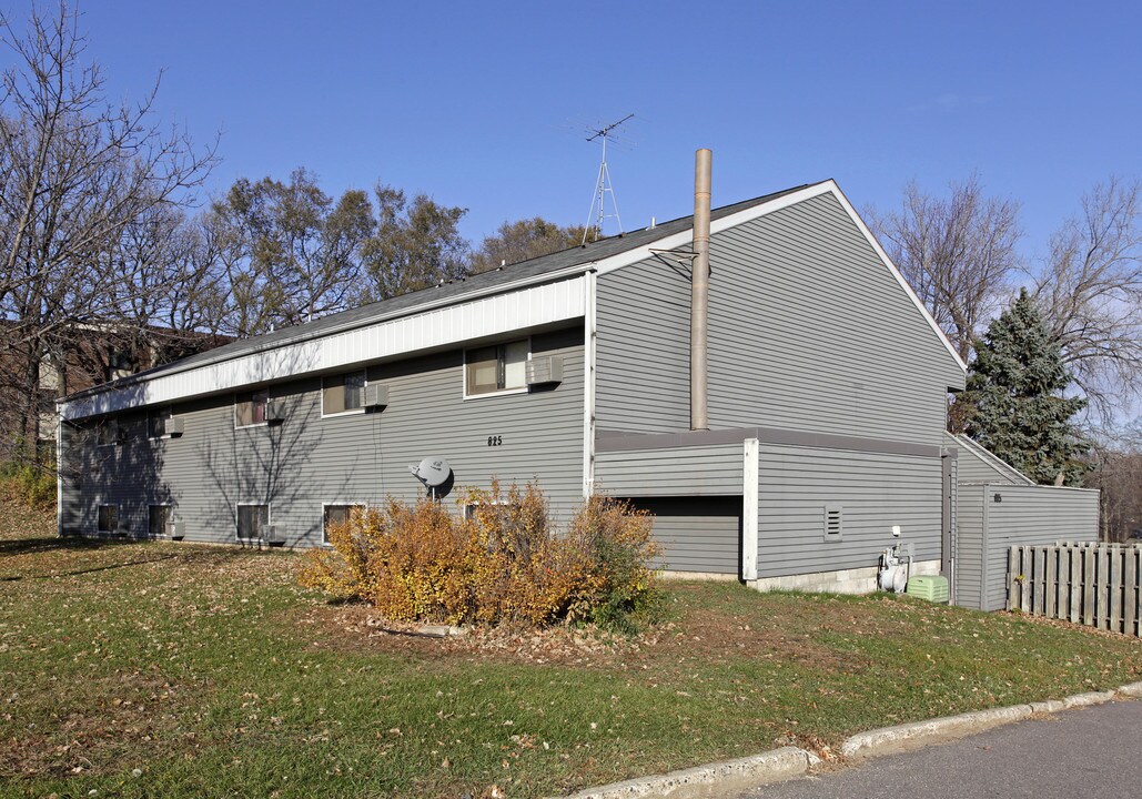 Parkview Terrace in St. Cloud, MN - Building Photo