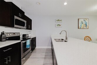 11320 NW 35th Ct in Coral Springs, FL - Building Photo - Building Photo