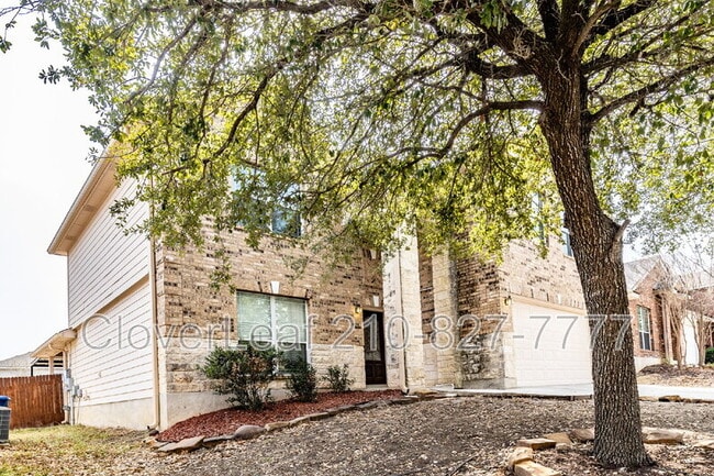 7326 Concerto Dr in San Antonio, TX - Building Photo - Building Photo