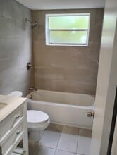 3761 SW 59th Terrace, Unit 205 in Davie, FL - Foto de edificio - Building Photo