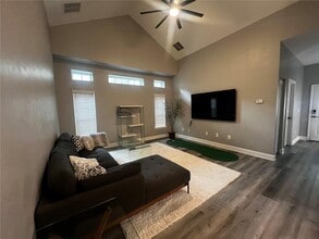 250 SW 145th Dr in Newberry, FL - Building Photo - Building Photo