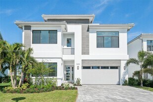 13083 Feathering Wy in Palm Beach Gardens, FL - Building Photo