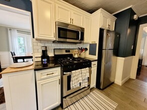 42 Wood Terrace in Framingham, MA - Building Photo - Building Photo