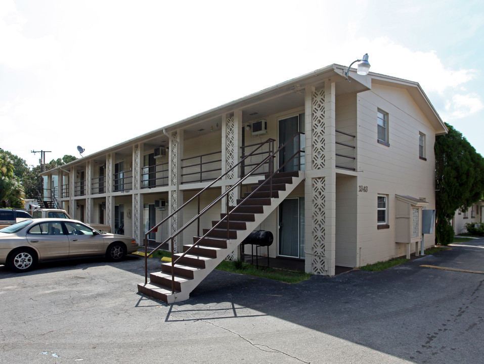 Pineridge Apartments in Cocoa, FL - Foto de edificio