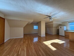 14 Winter St, Unit 3 in Somerville, MA - Building Photo - Building Photo